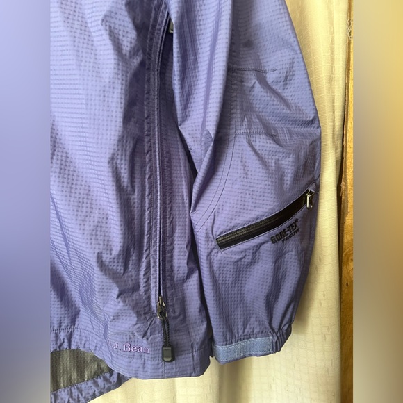 LL Bean Shell Jacket - Picture 7 of 8